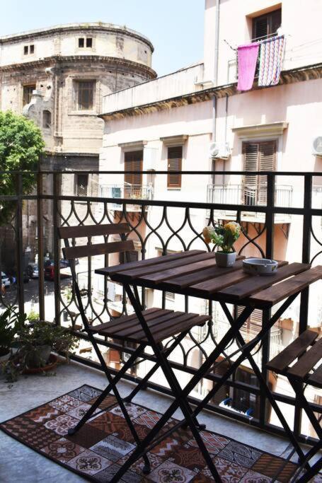 Appartamento Nel Centro Storico Di Palermo - Via Meli'S House 外观 照片