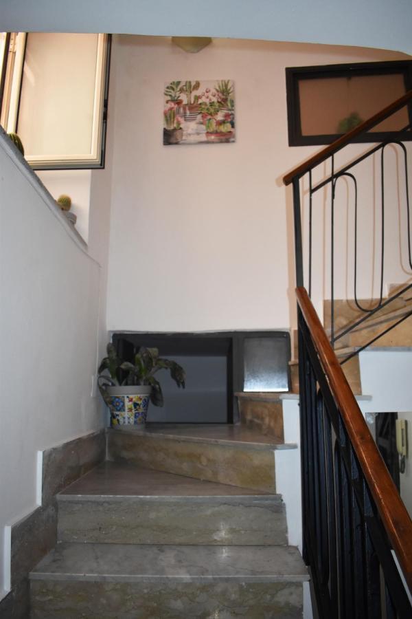 Appartamento Nel Centro Storico Di Palermo - Via Meli'S House 外观 照片